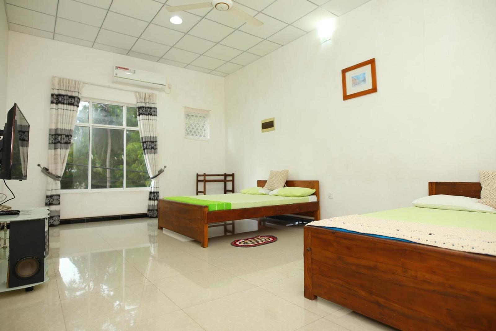 Sujee'S Guest House With Two Bed Rooms Anuradhapura Exteriör bild
