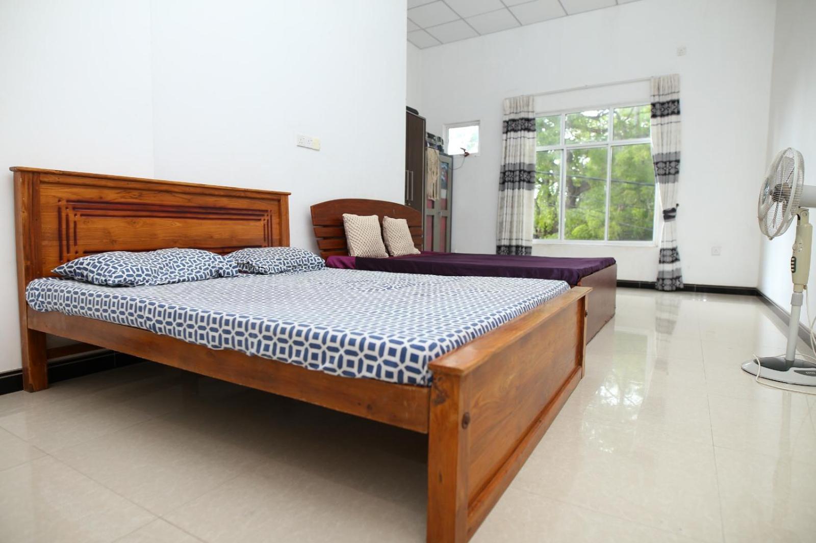 Sujee'S Guest House With Two Bed Rooms Anuradhapura Exteriör bild