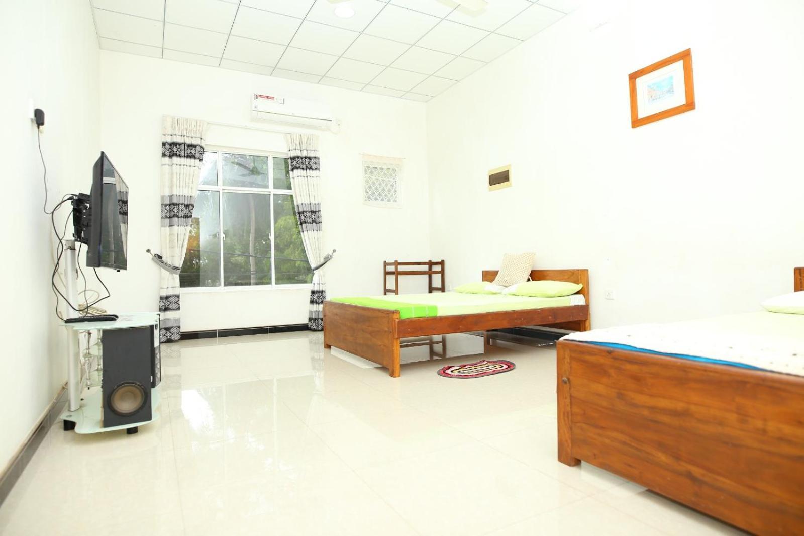 Sujee'S Guest House With Two Bed Rooms Anuradhapura Exteriör bild
