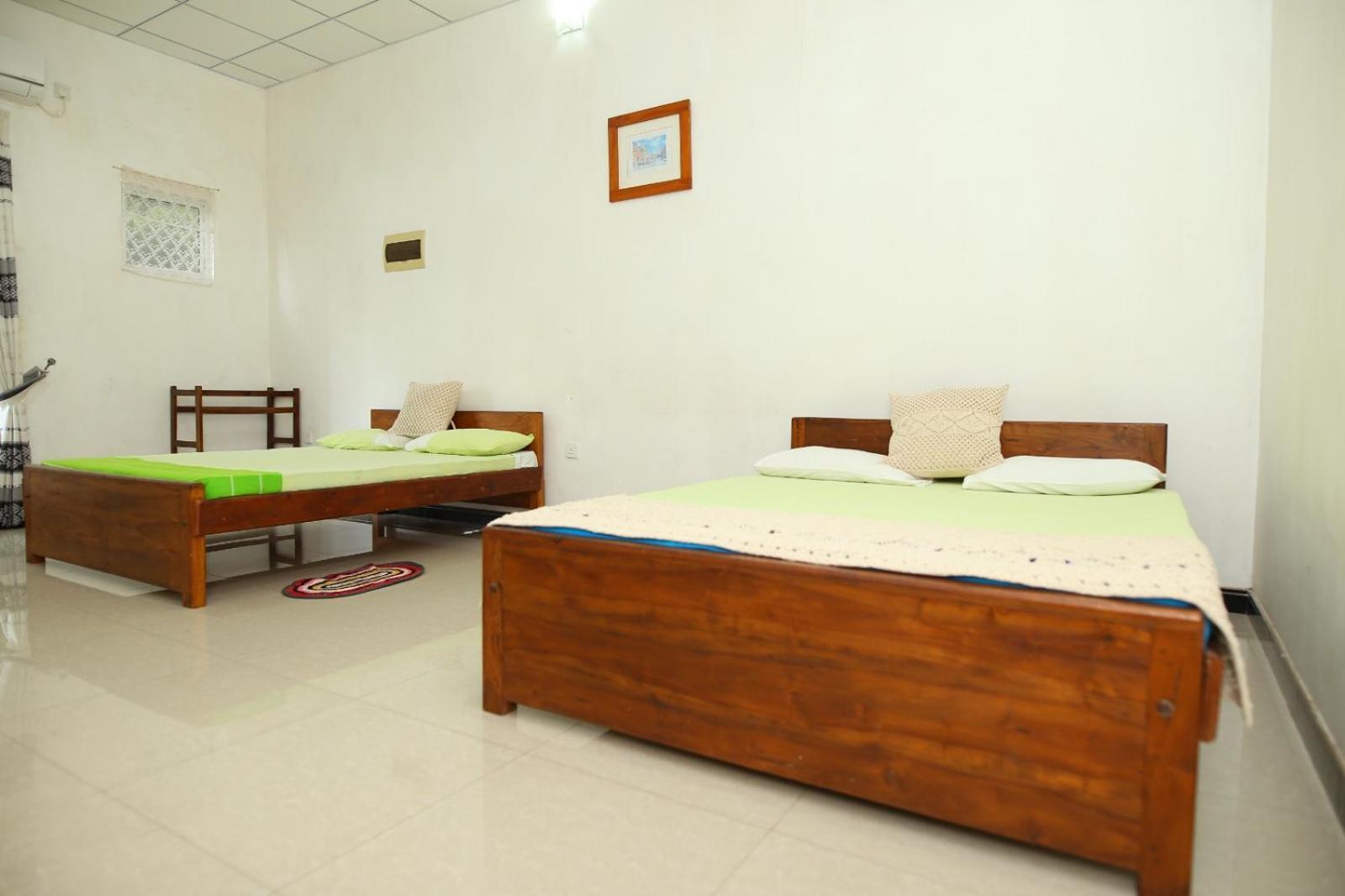 Sujee'S Guest House With Two Bed Rooms Anuradhapura Exteriör bild